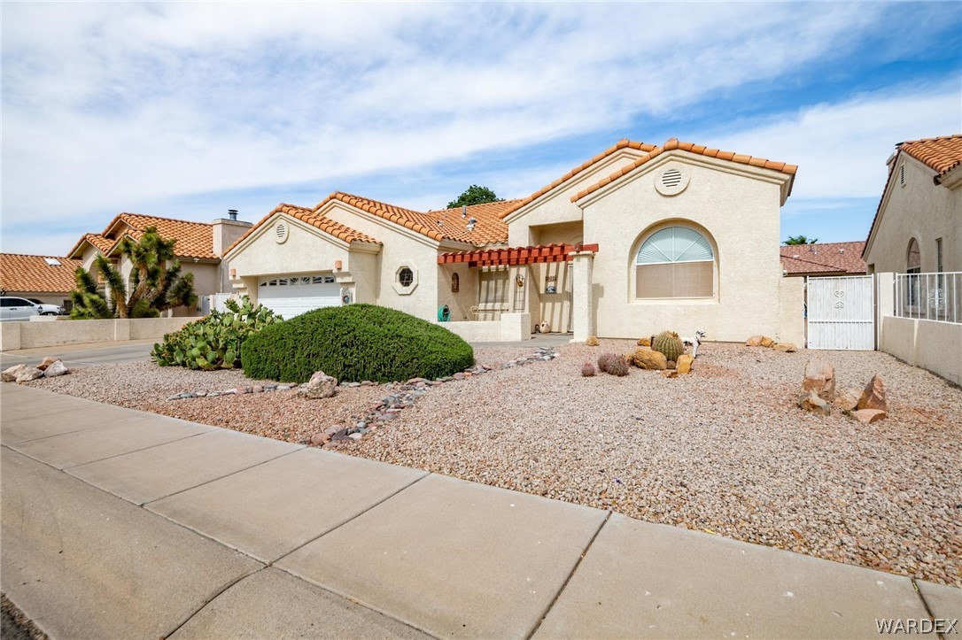 Listing photo id 38 for 2602 Golf Drive