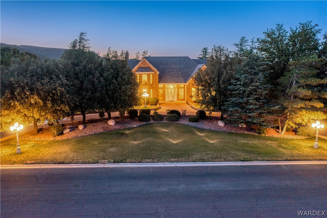 Listing photo id 98 for 641 Shadow Mountain Drive