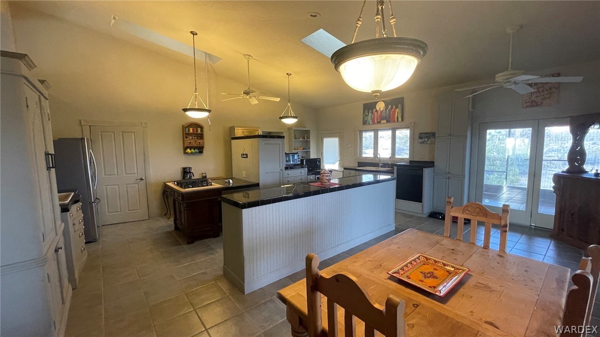 Listing photo id 22 for 4312 Cactus Wren Drive
