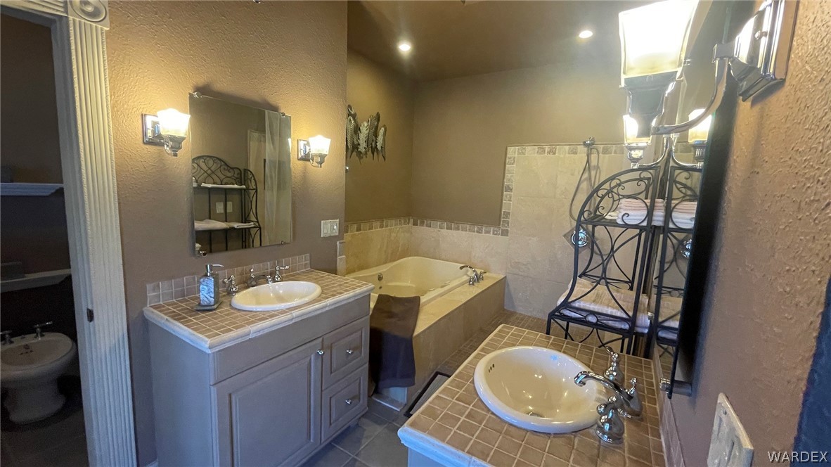 Listing photo id 34 for 4312 Cactus Wren Drive