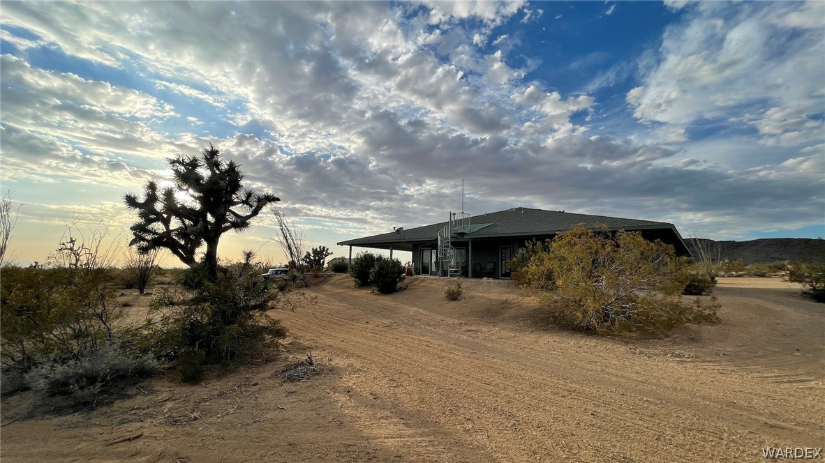 Listing photo id 72 for 4312 Cactus Wren Drive