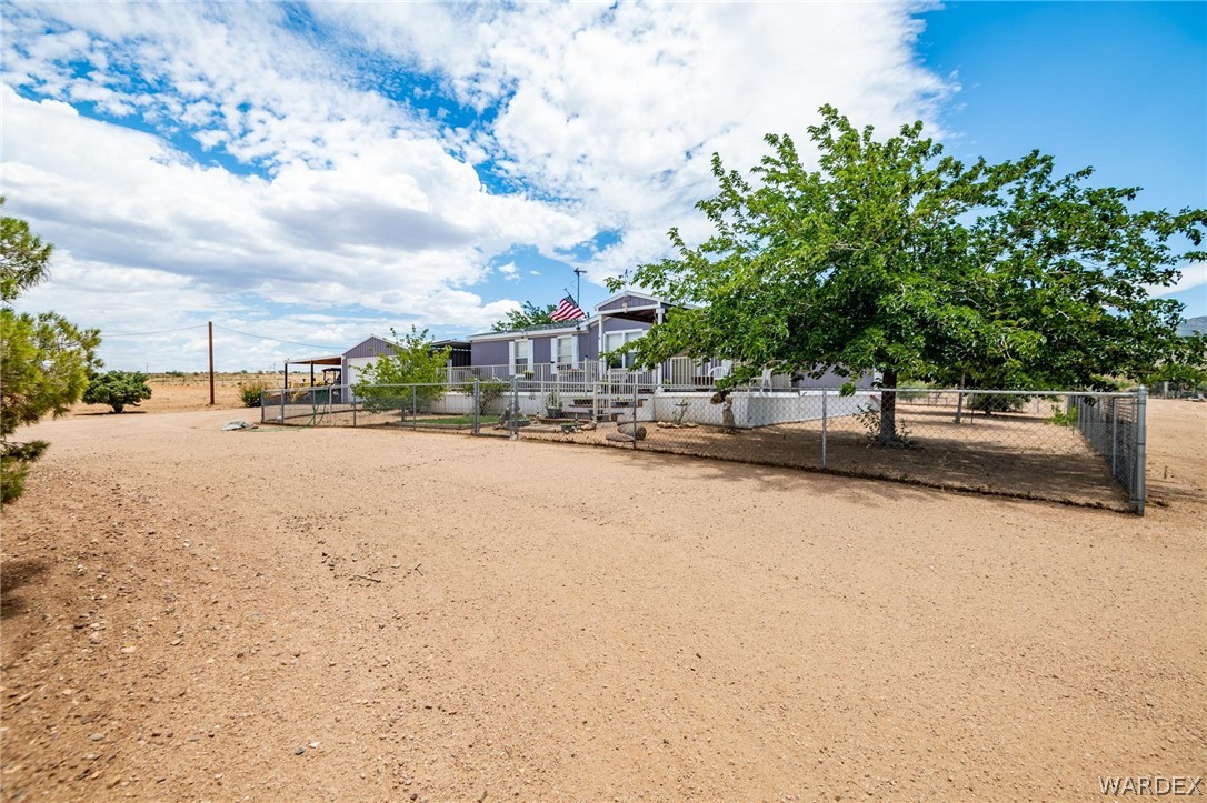 Listing photo id 11 for 5544 Taos Drive
