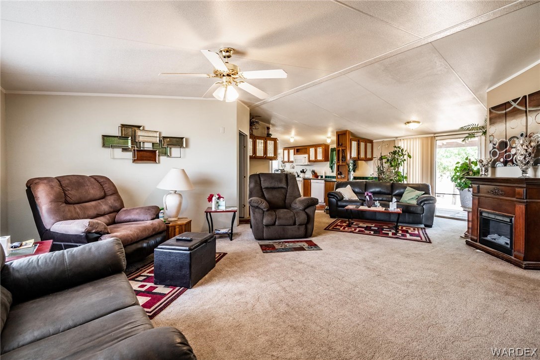 Listing photo id 14 for 5544 Taos Drive