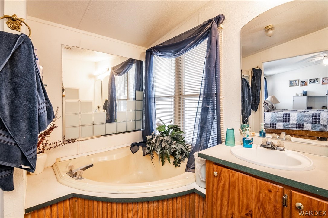 Listing photo id 26 for 5544 Taos Drive