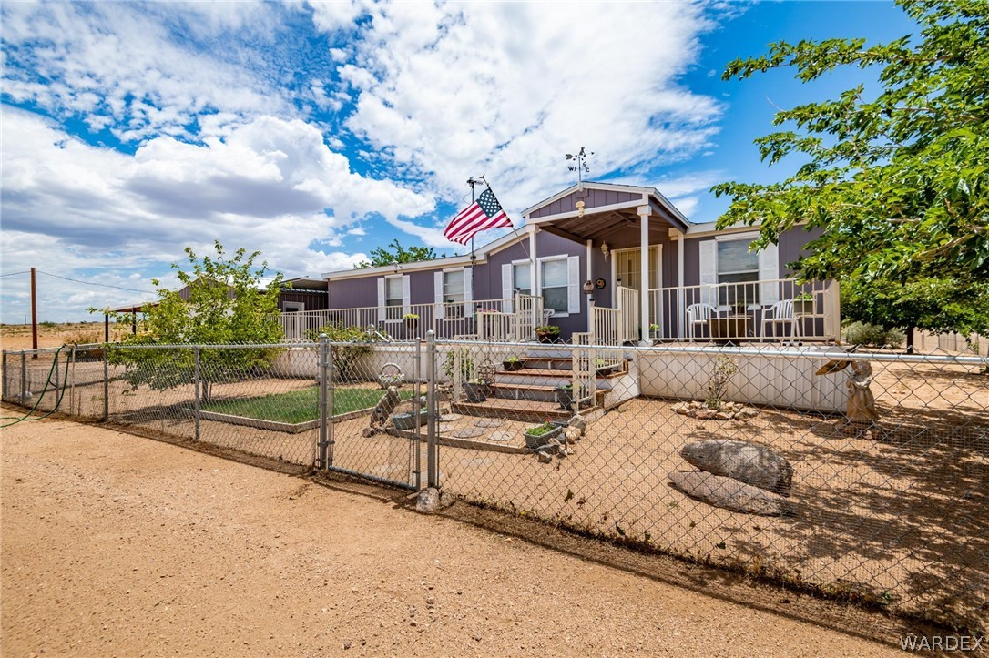 Listing photo id 4 for 5544 Taos Drive