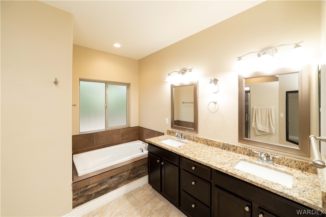 Listing photo id 22 for 2324 Ginger Street