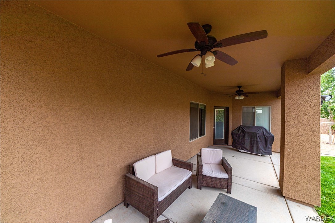 Listing photo id 57 for 2324 Ginger Street