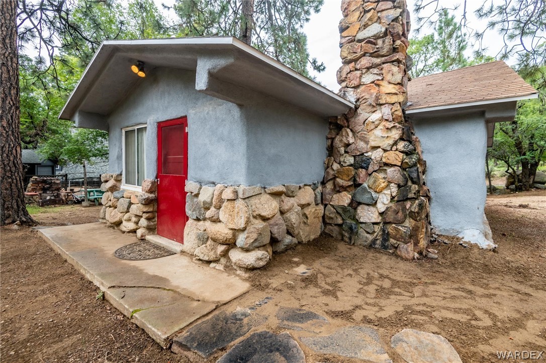 Listing photo id 6 for 4610 Hualapai Mountain Road