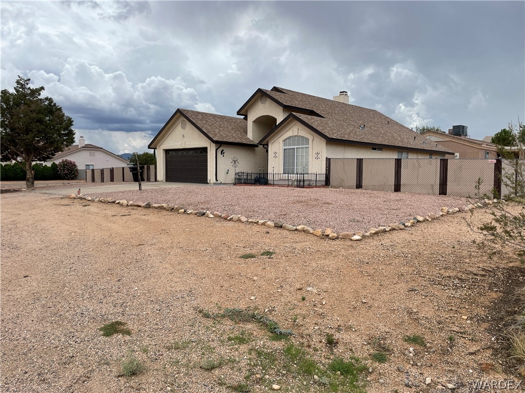 Listing photo id 1 for 9121 Concho Drive