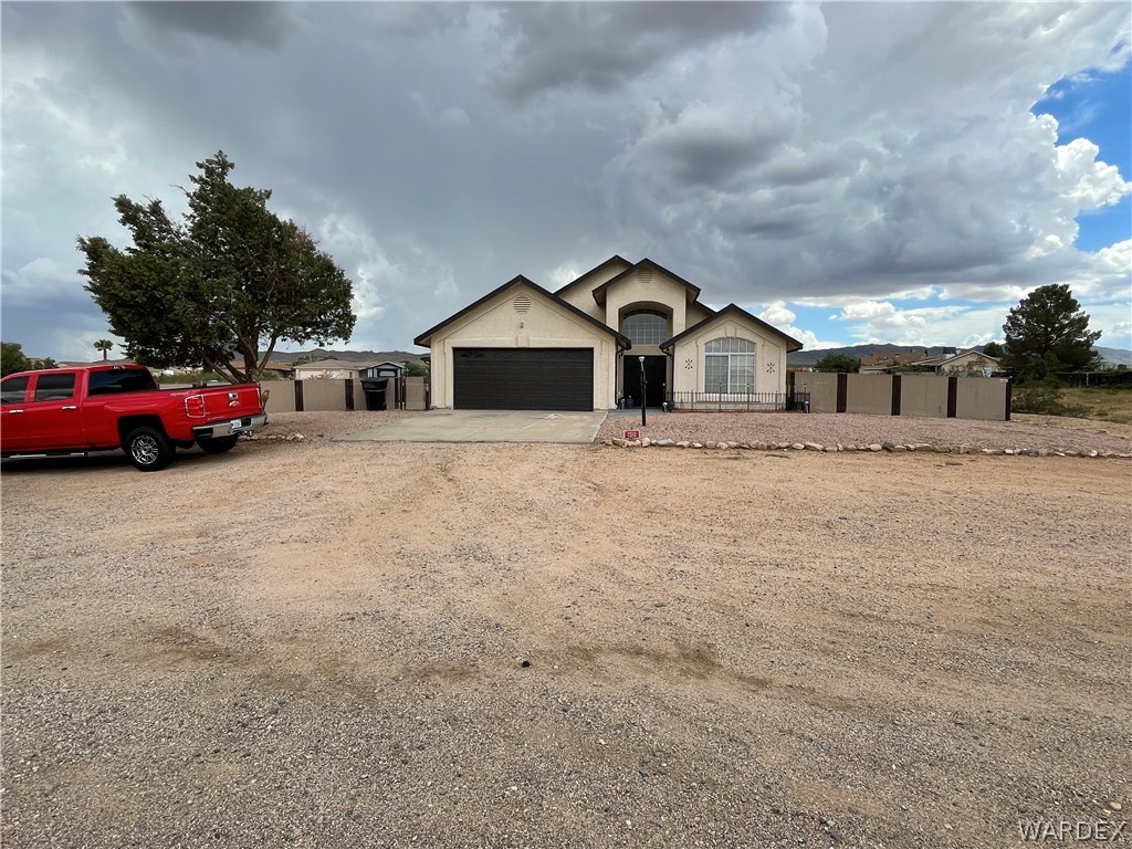 Listing photo id 2 for 9121 Concho Drive