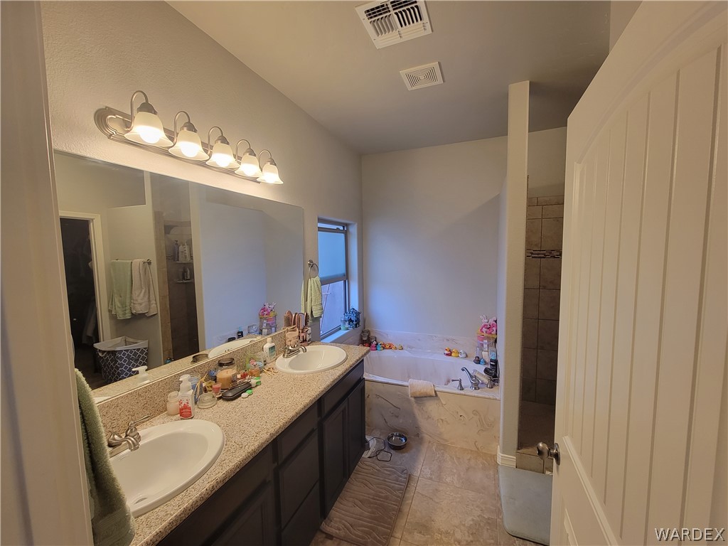 Listing photo id 21 for 4302 Cane Ranch Road