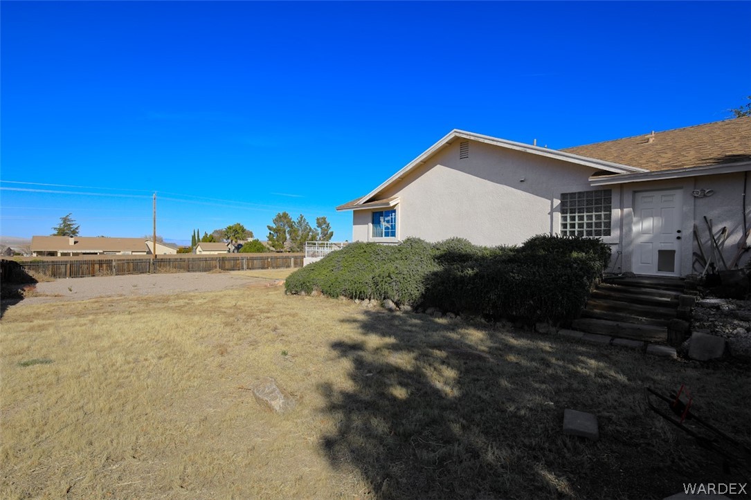 Listing photo id 45 for 4039 Pinto Road