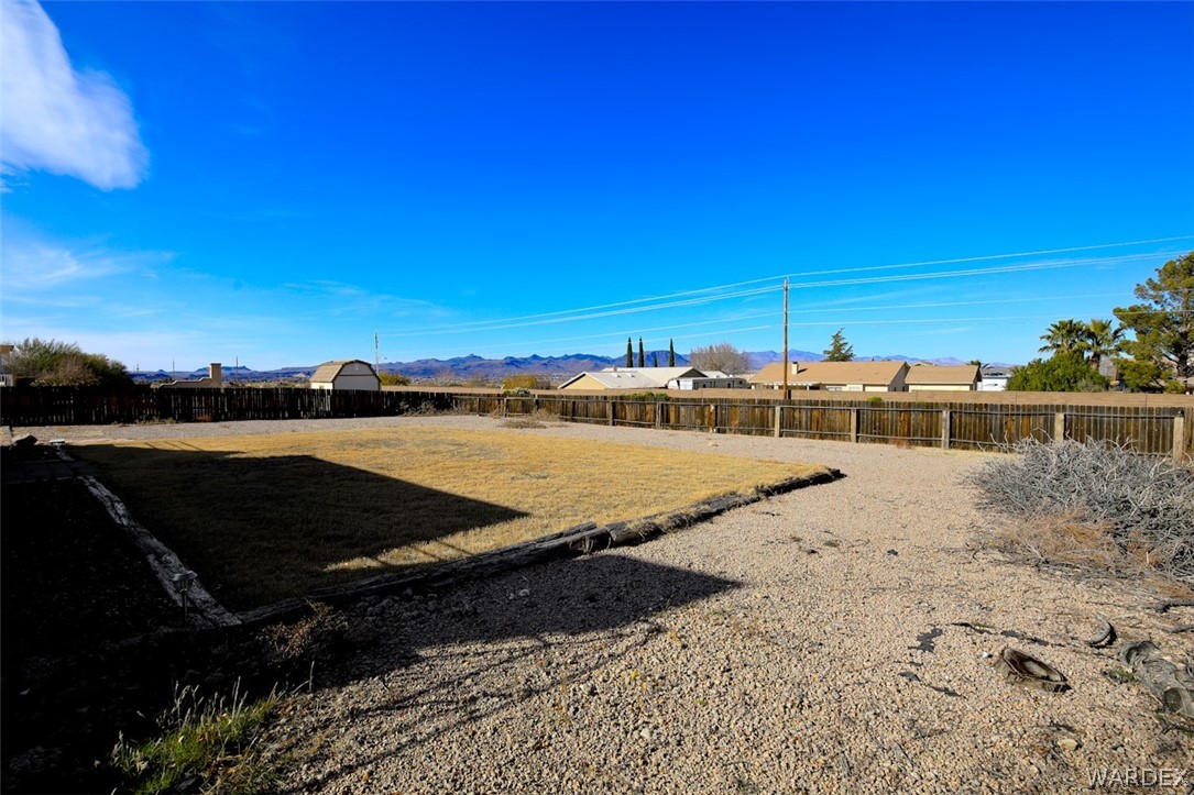 Listing photo id 48 for 4039 Pinto Road