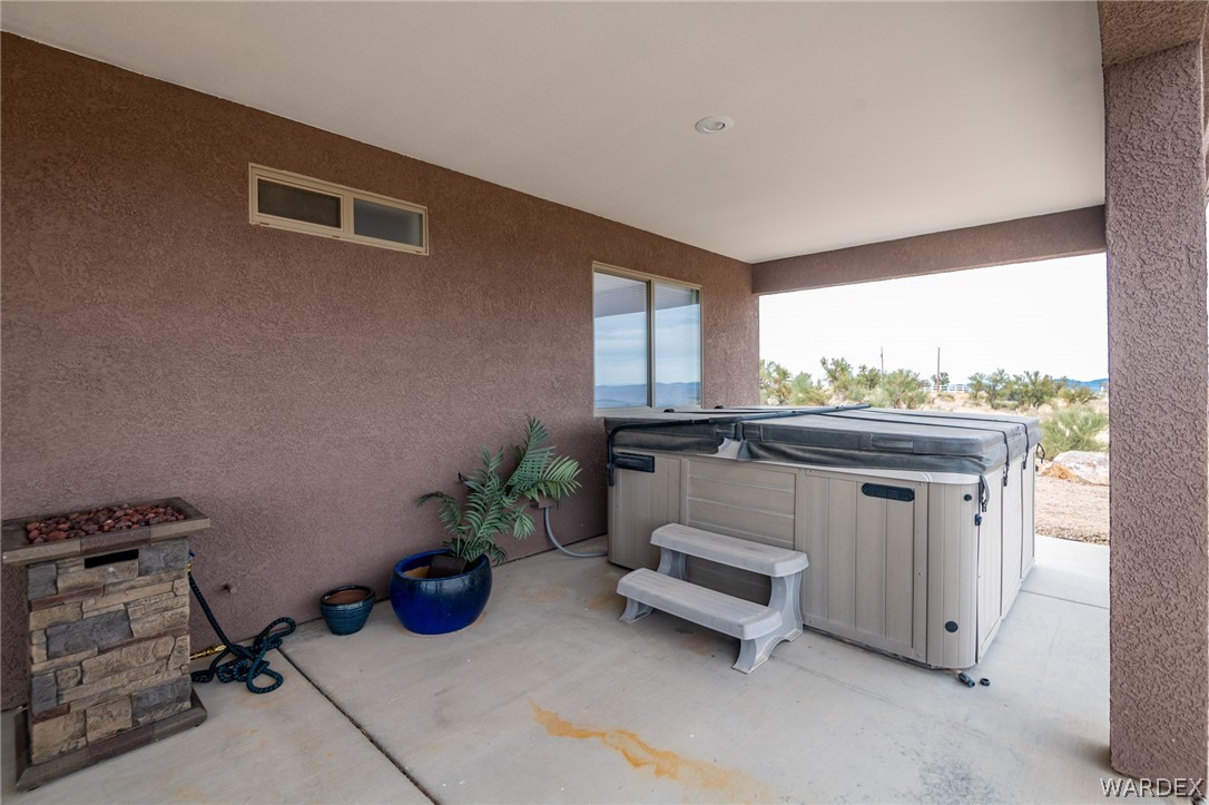 Listing photo id 44 for 3601 Stagecoach Drive