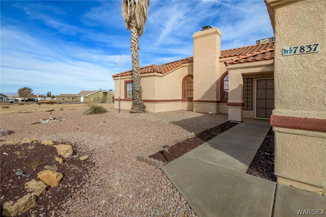 Listing photo id 11 for 7837 Larkspur Drive
