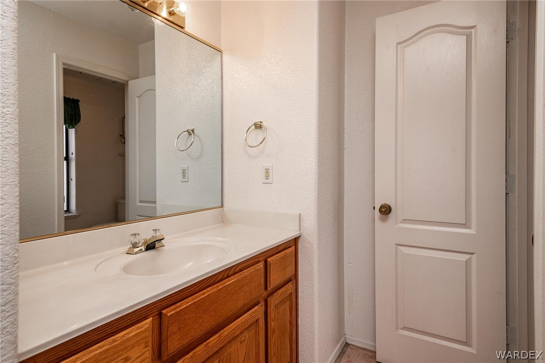 Listing photo id 40 for 7837 Larkspur Drive