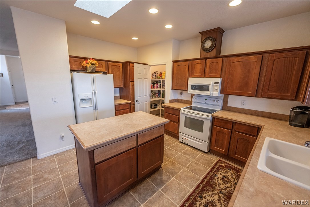 Listing photo id 11 for 11865 Cadmia Drive