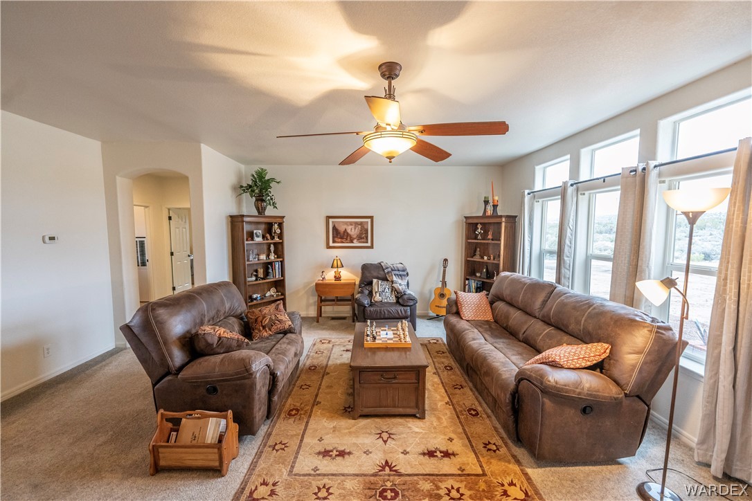 Listing photo id 5 for 11865 Cadmia Drive
