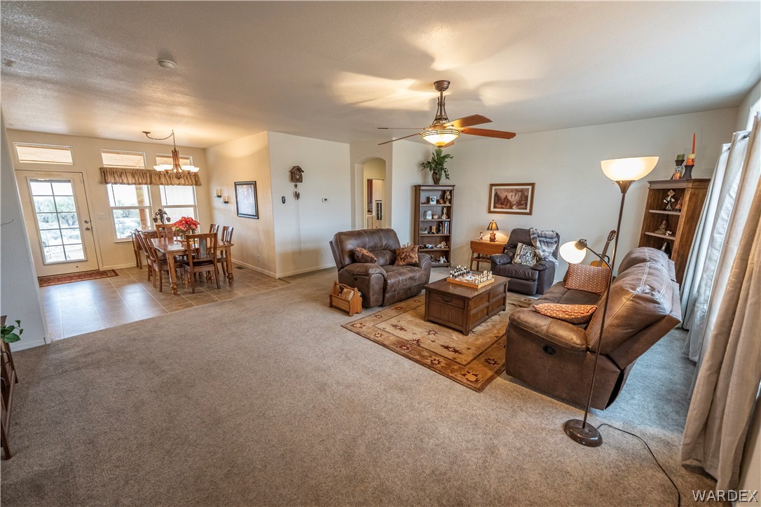 Listing photo id 7 for 11865 Cadmia Drive