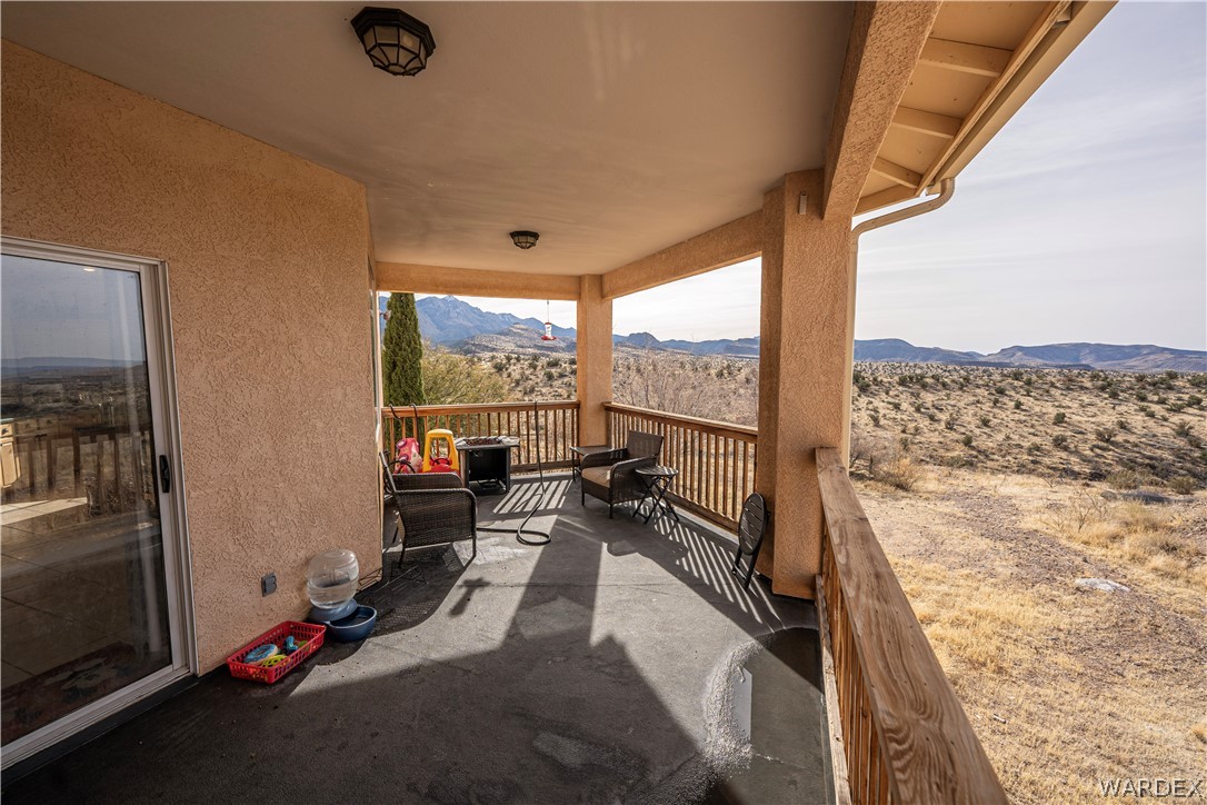 Listing photo id 32 for 3660 Stagecoach Drive