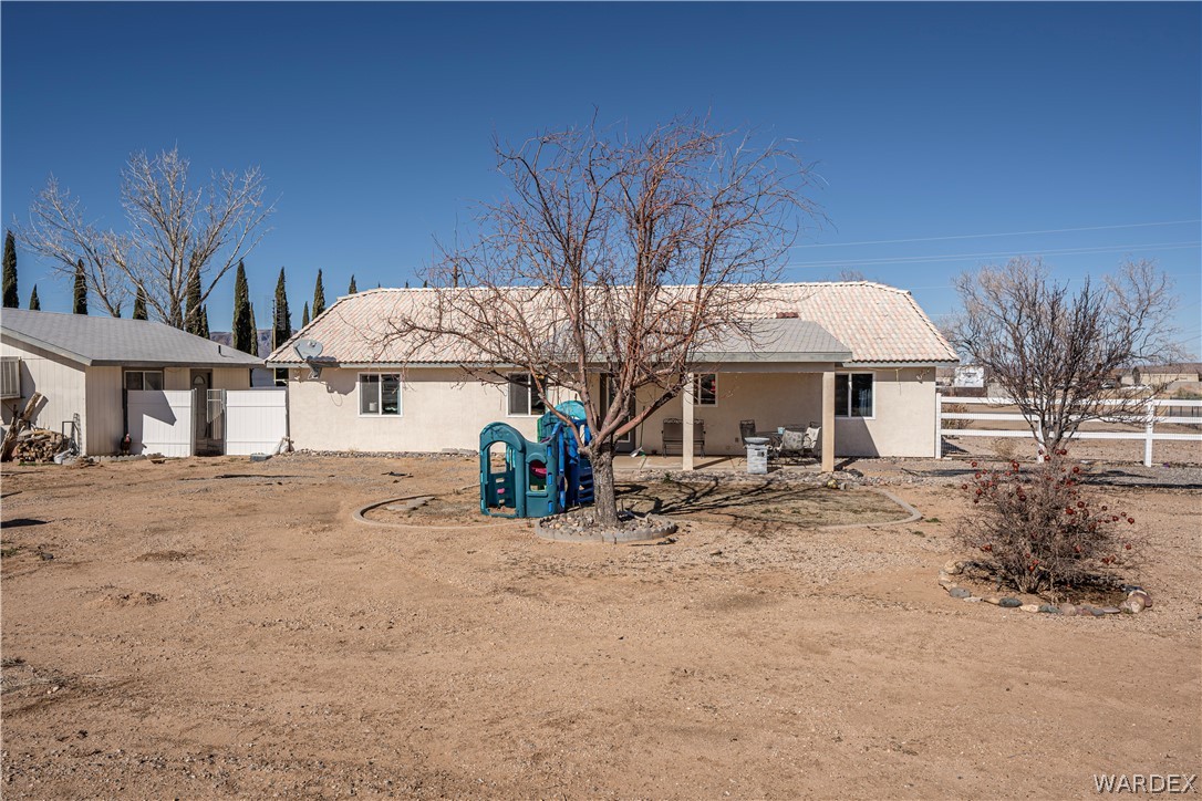 Listing photo id 34 for 3490 Airfield Avenue