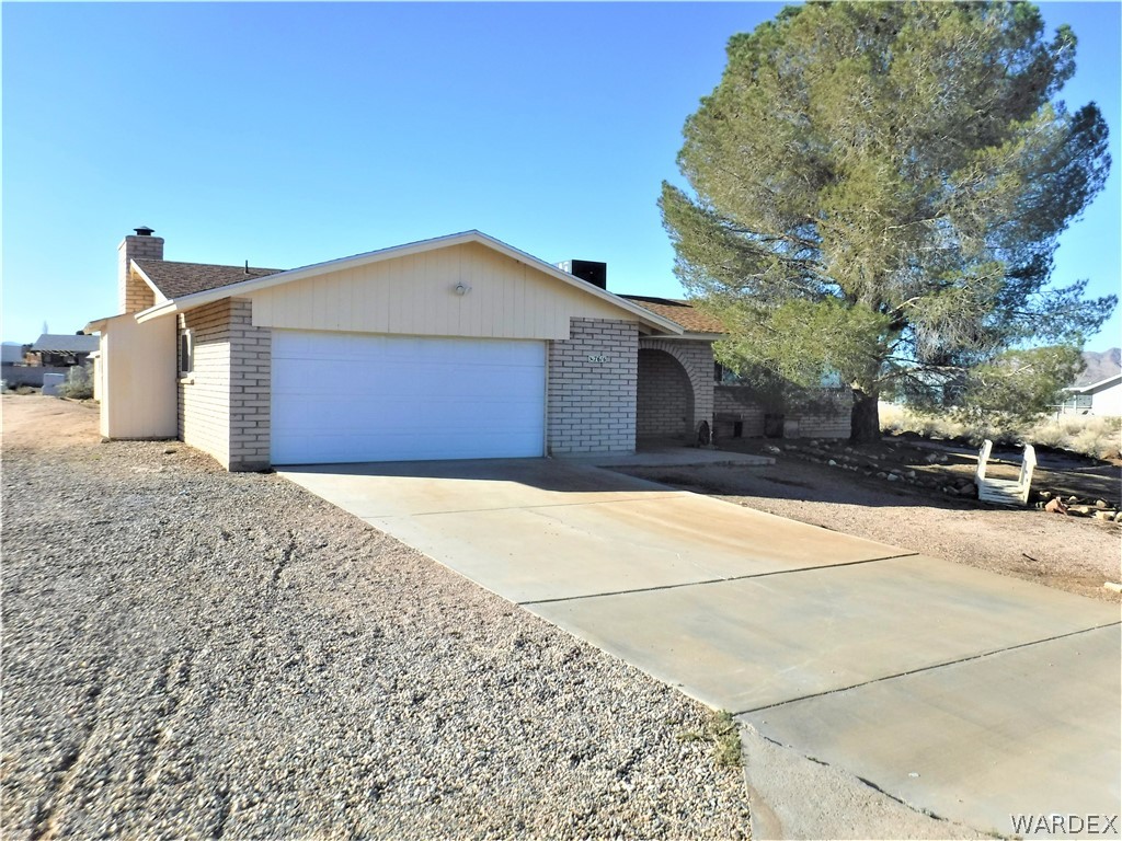 Listing photo id 27 for 7616 Larkspur Drive