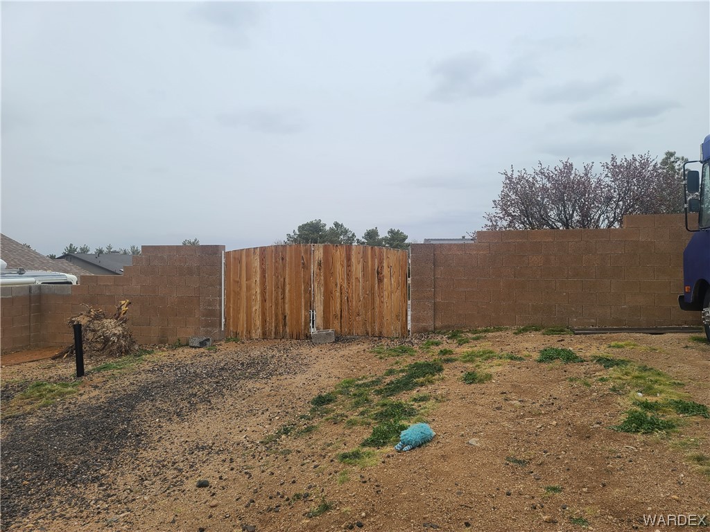 Listing photo id 67 for 2377 Pueblo Drive