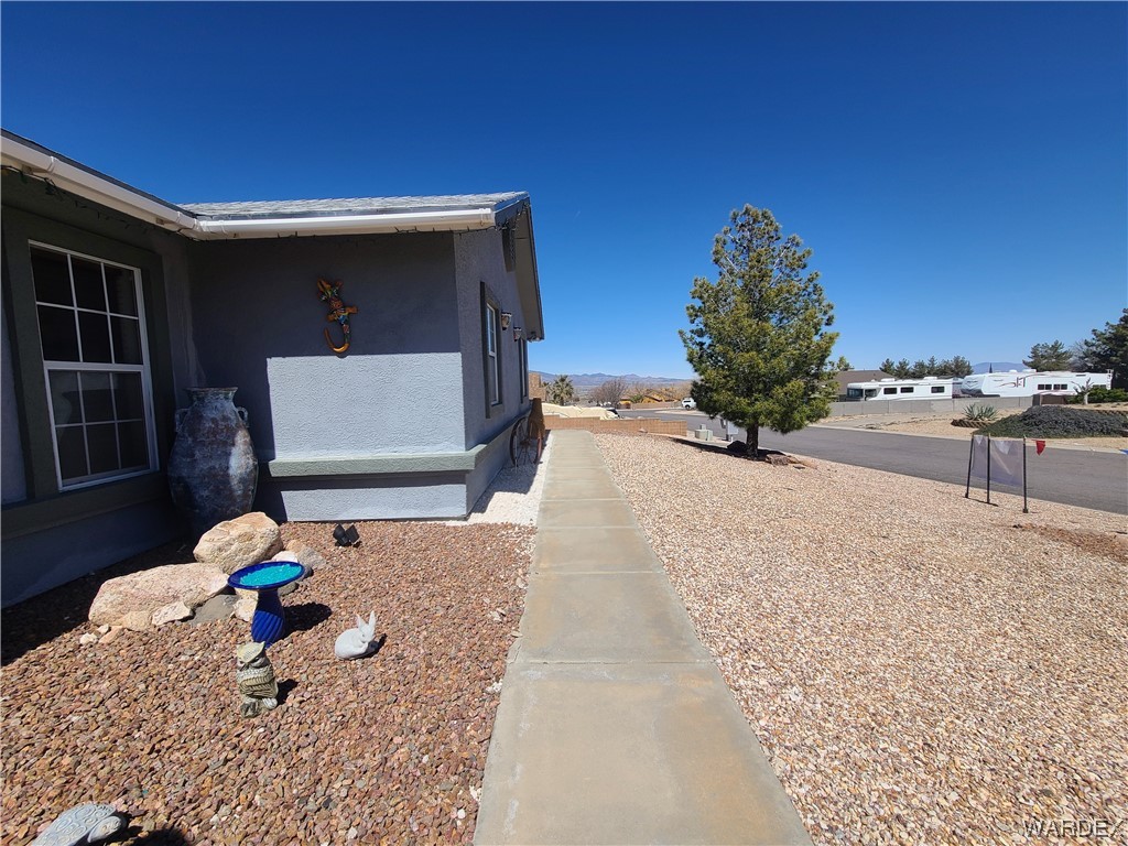 Listing photo id 9 for 2377 Pueblo Drive