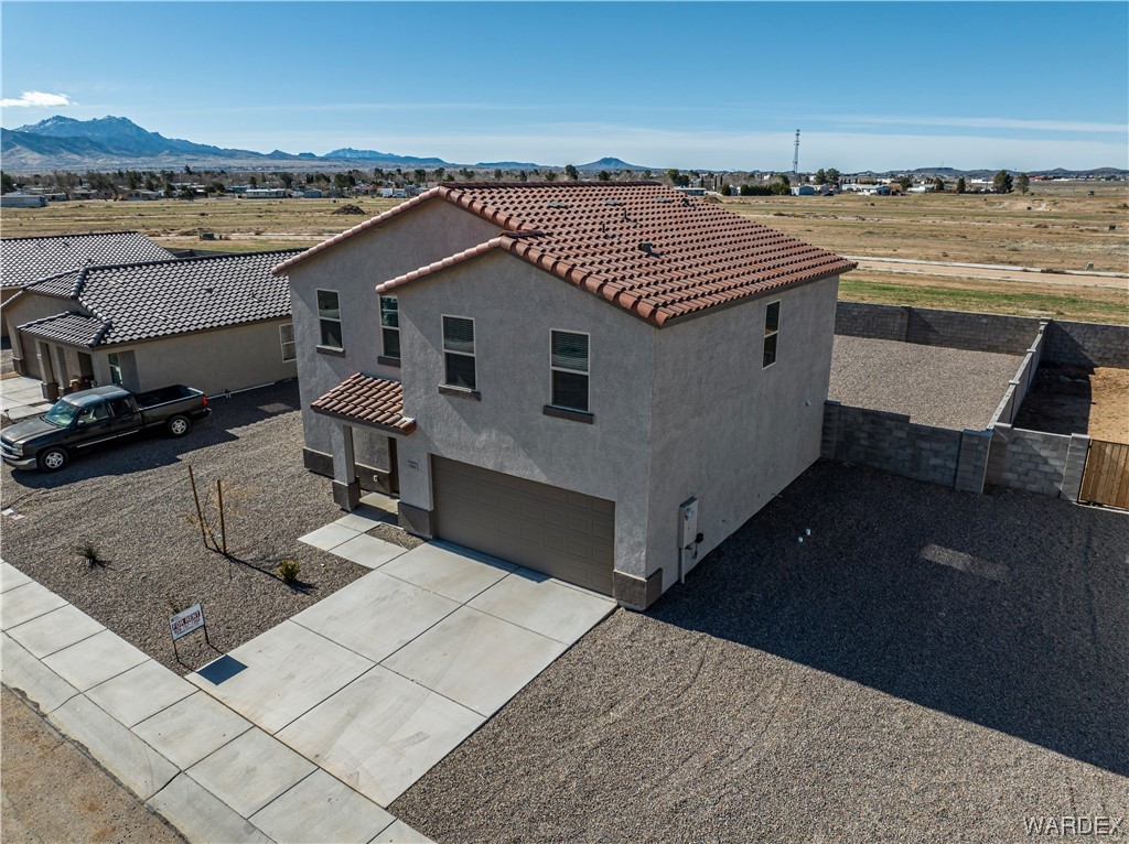 Listing photo id 24 for 3584 Koval Drive