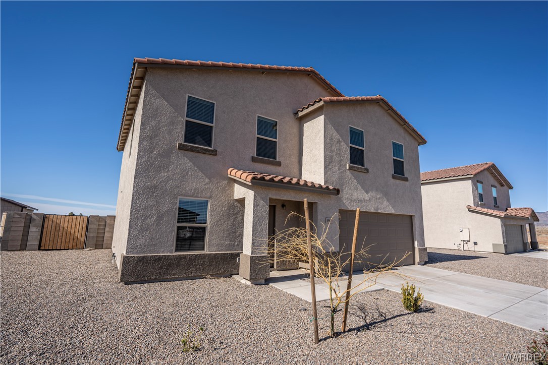 Listing photo id 4 for 3584 Koval Drive