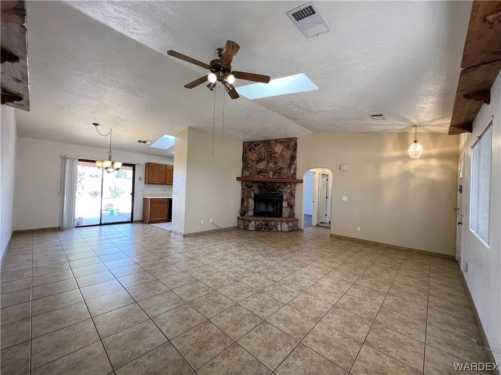 Listing photo id 13 for 9157 Concho Drive