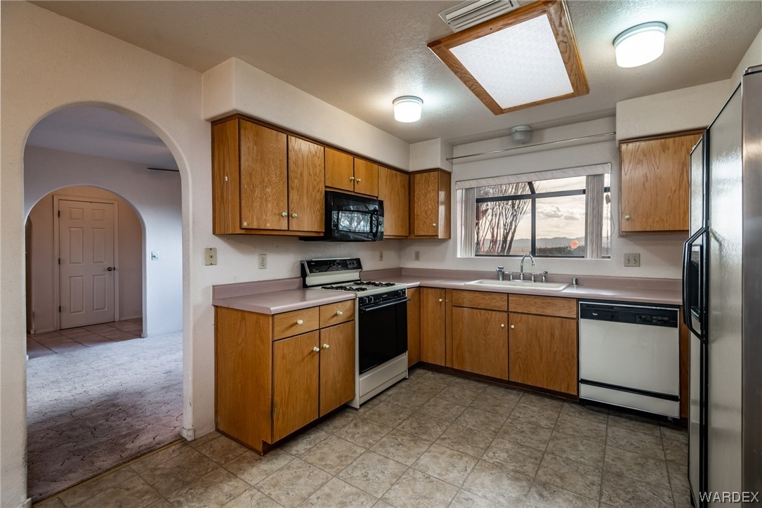 Listing photo id 10 for 8730 Lariat Drive