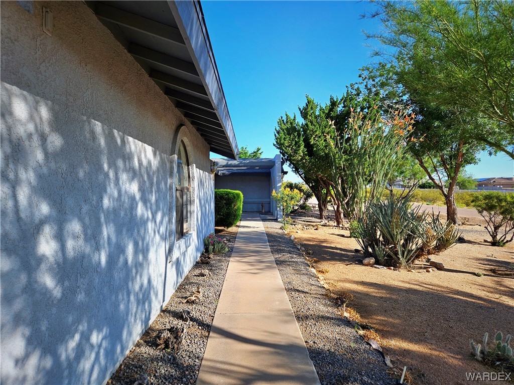 Listing photo id 33 for 8730 Lariat Drive