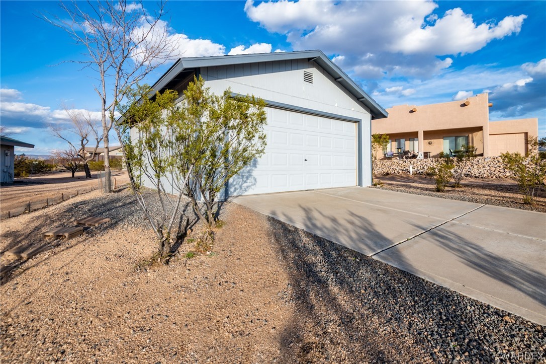 Listing photo id 56 for 8730 Lariat Drive