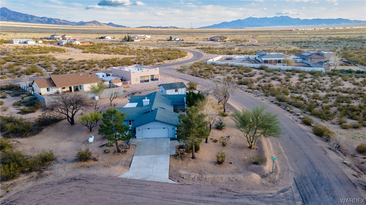 Listing photo id 70 for 8730 Lariat Drive
