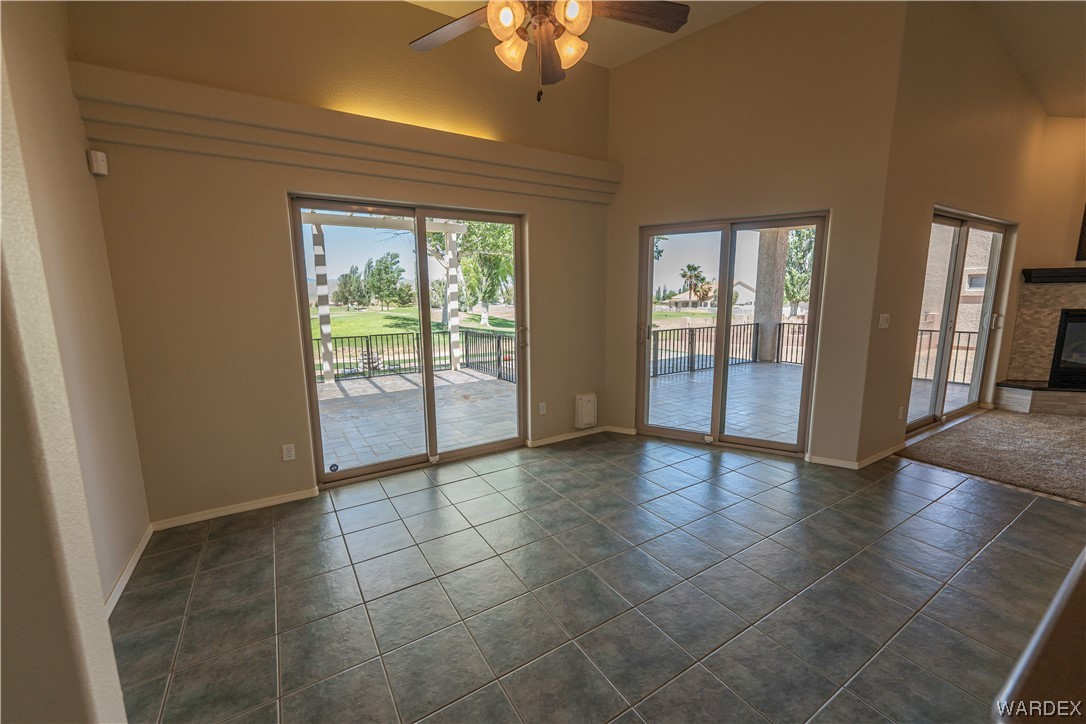 Listing photo id 16 for 9609 Pebble Drive