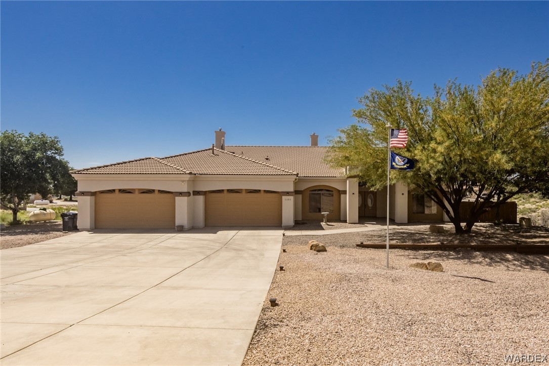 Listing photo id 2 for 1101 Copper Wind Lane