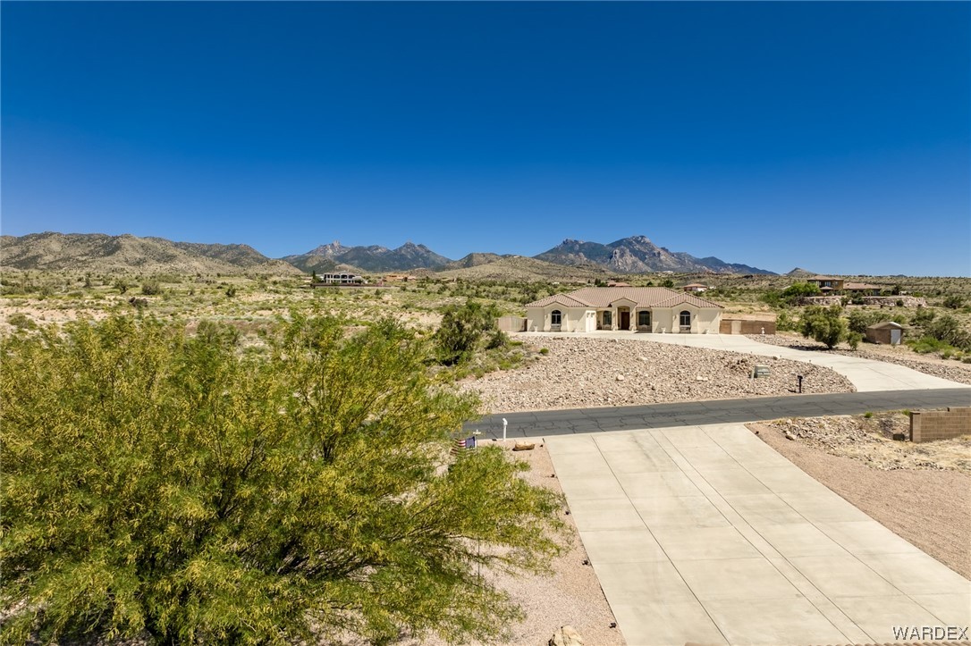 Listing photo id 79 for 1101 Copper Wind Lane
