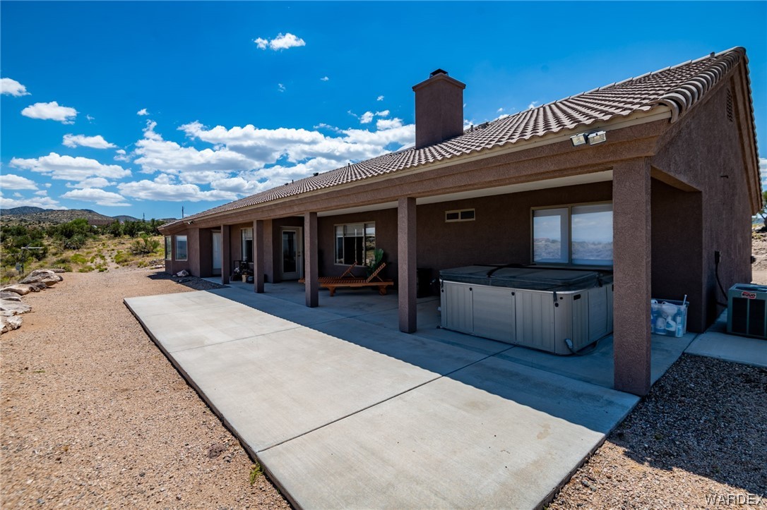 Listing photo id 19 for 3601 Stagecoach Drive