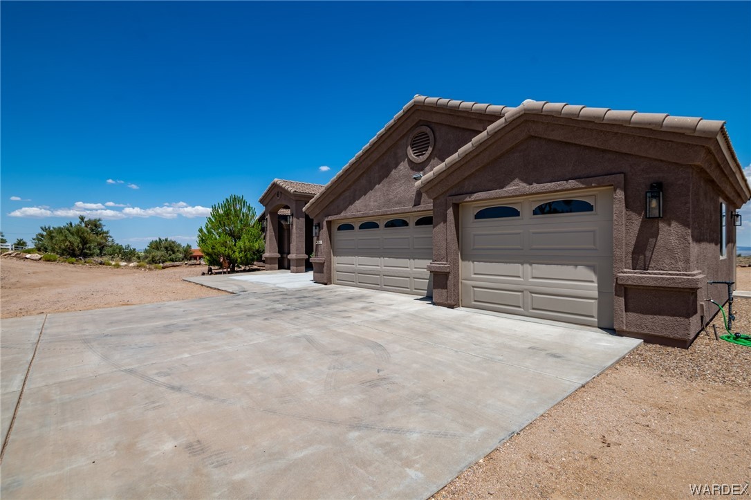 Listing photo id 65 for 3601 Stagecoach Drive