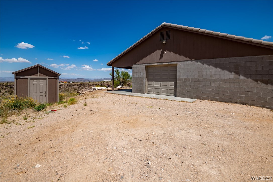Listing photo id 82 for 3601 Stagecoach Drive