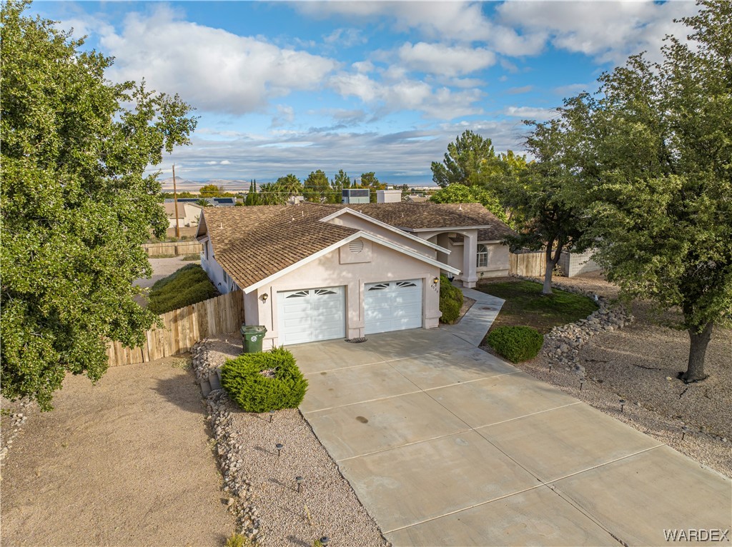 Listing photo id 4 for 4039 Pinto Road