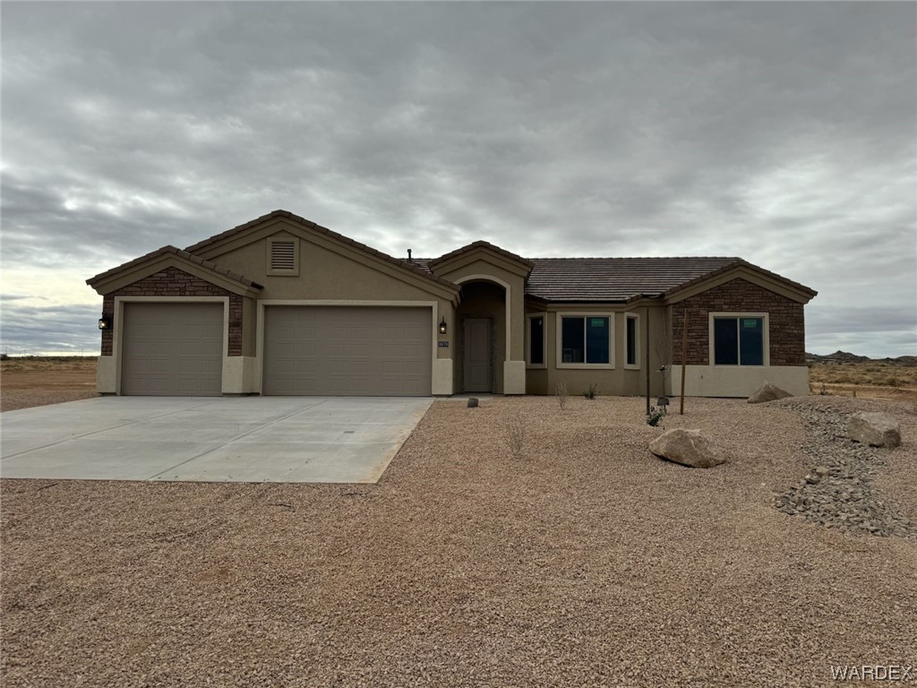 Listing photo id 1 for 8878 Arches Drive