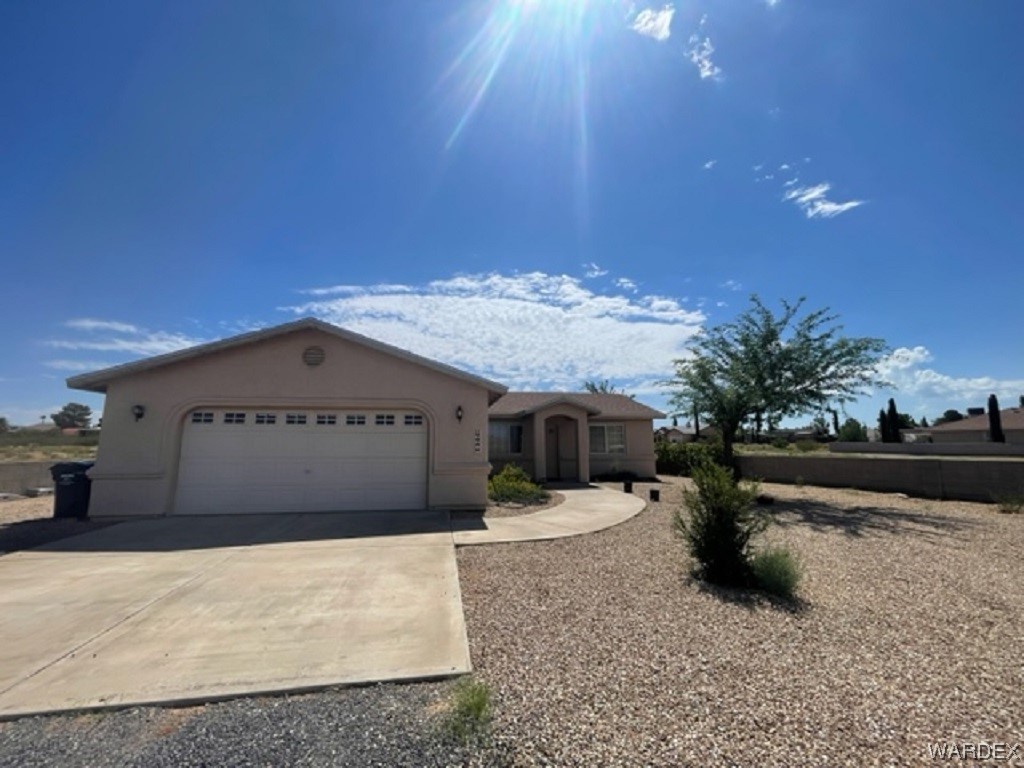 Listing photo id 1 for 9866 Whipple Drive