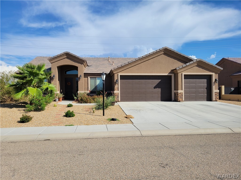 Listing photo id 1 for 4302 Cane Ranch Road